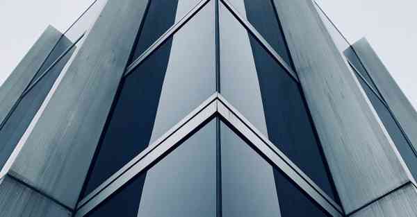 智能灌溉机器人水袋式