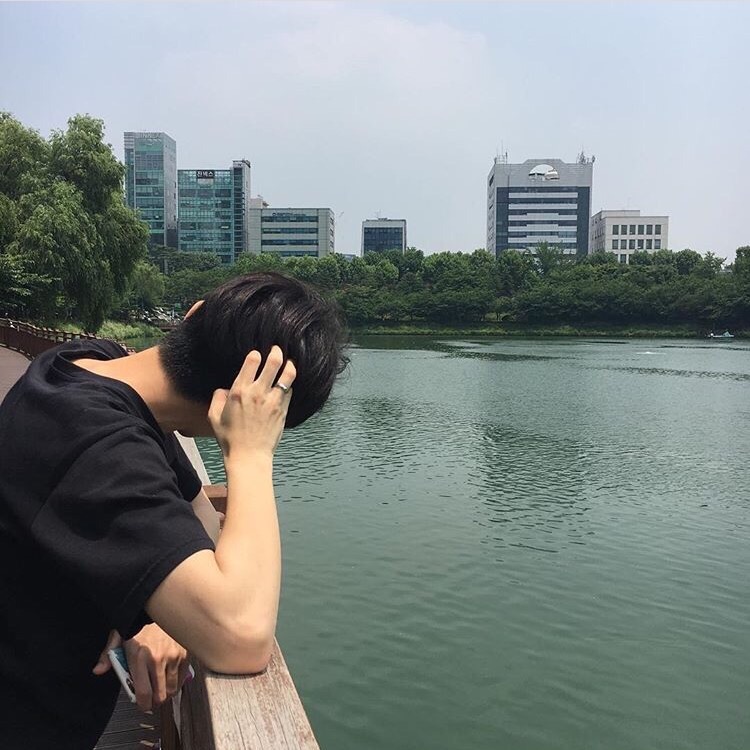 广苑红灵
